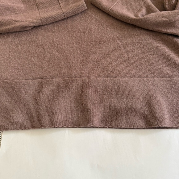 Everlane Cashmere Mock Turtleneck Crop Boxy Sweater Mauve Brown Size Medium - Picture 4 of 8